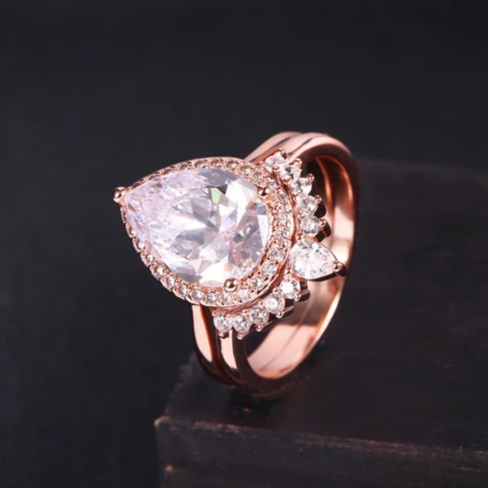 14K Gold Finish Pear Shaped Simulated Diamond Ring Set - Picture 4 of 7